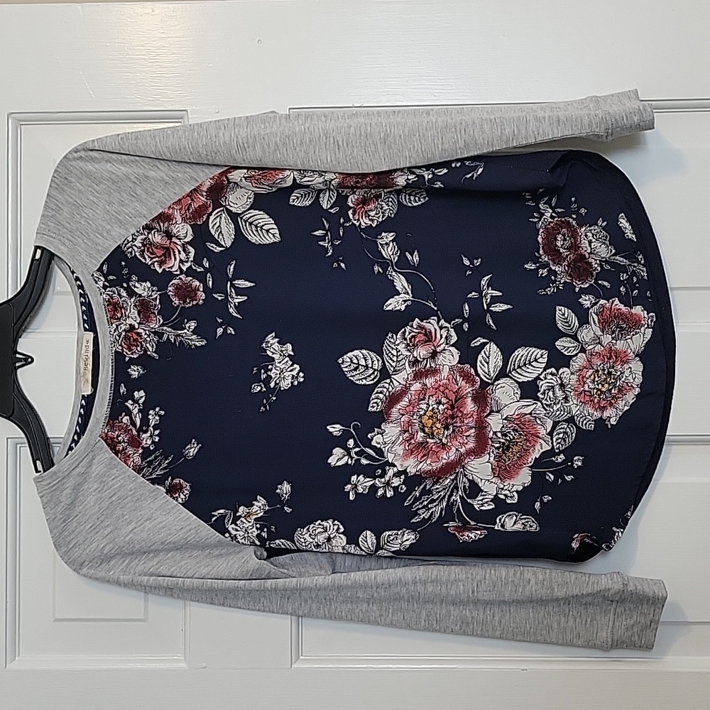 Long sleeve top